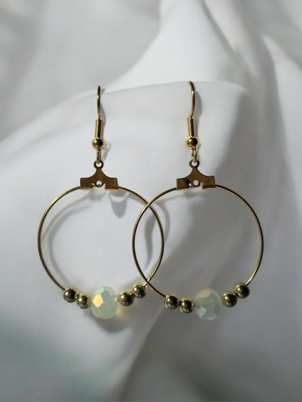 Glass beads hoop earrings